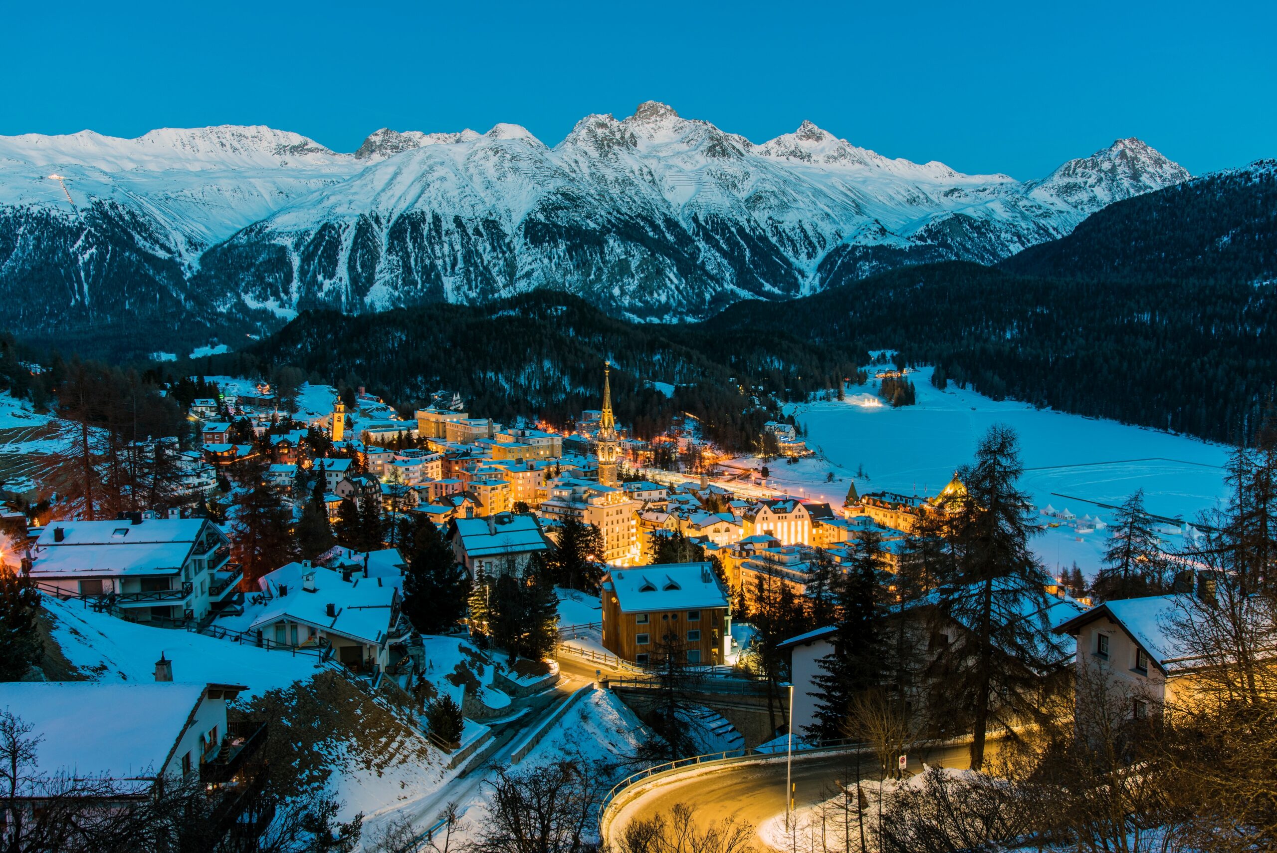 Winter,View,Of,St.,Moritz,And,Surrounding,Mountains,,Graubunden,,Switzerland